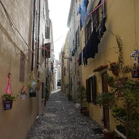 Old Town 3* 阿尔盖罗